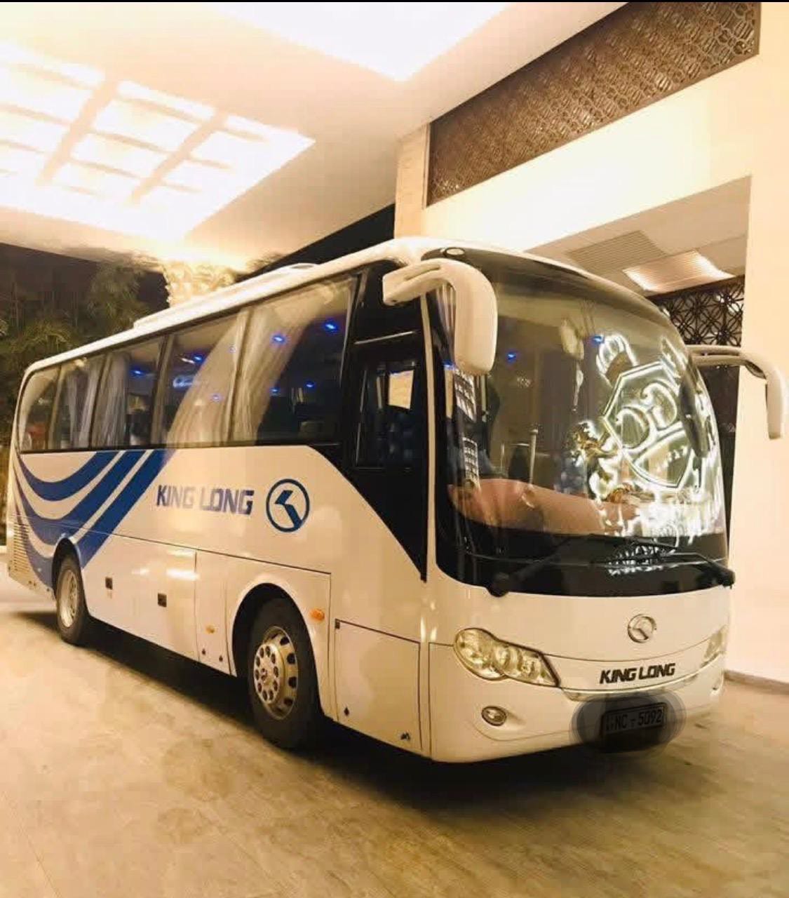 Go Lanka Tours Vehicle